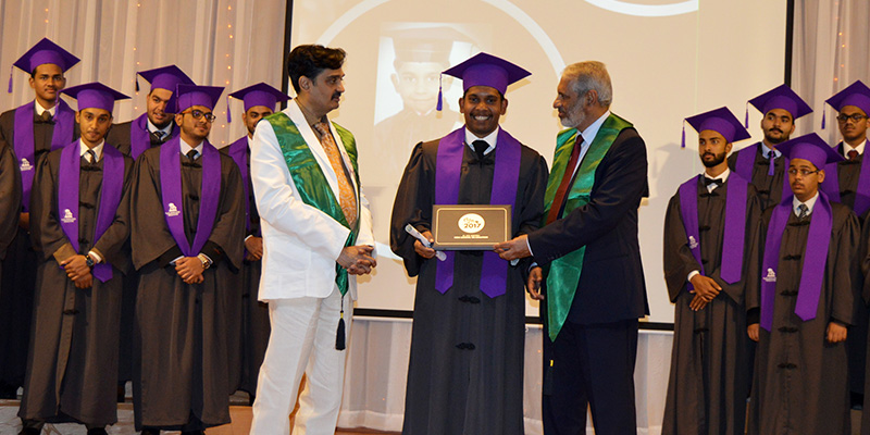 AJI Graduation 12 800 x 400 dimensions