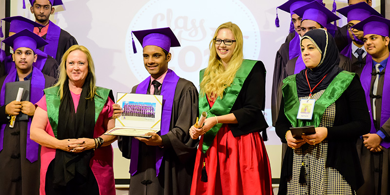AJI Graduation 2018 17 News 800 x 400 dimensions
