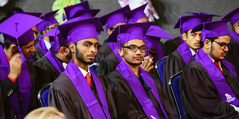 AJI Graduation 2018 3 News 800 x 400 dimensions