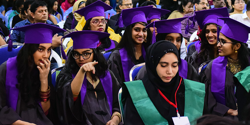 AJI Graduation 2018 News 800 x 400 dimensions